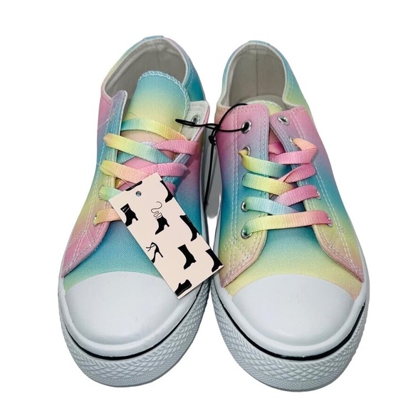 Oasis Low Top Lace Up Canvas Sneakers Fashion Comfortable Shoes Pink 6 NWT - Picture 1 of 7